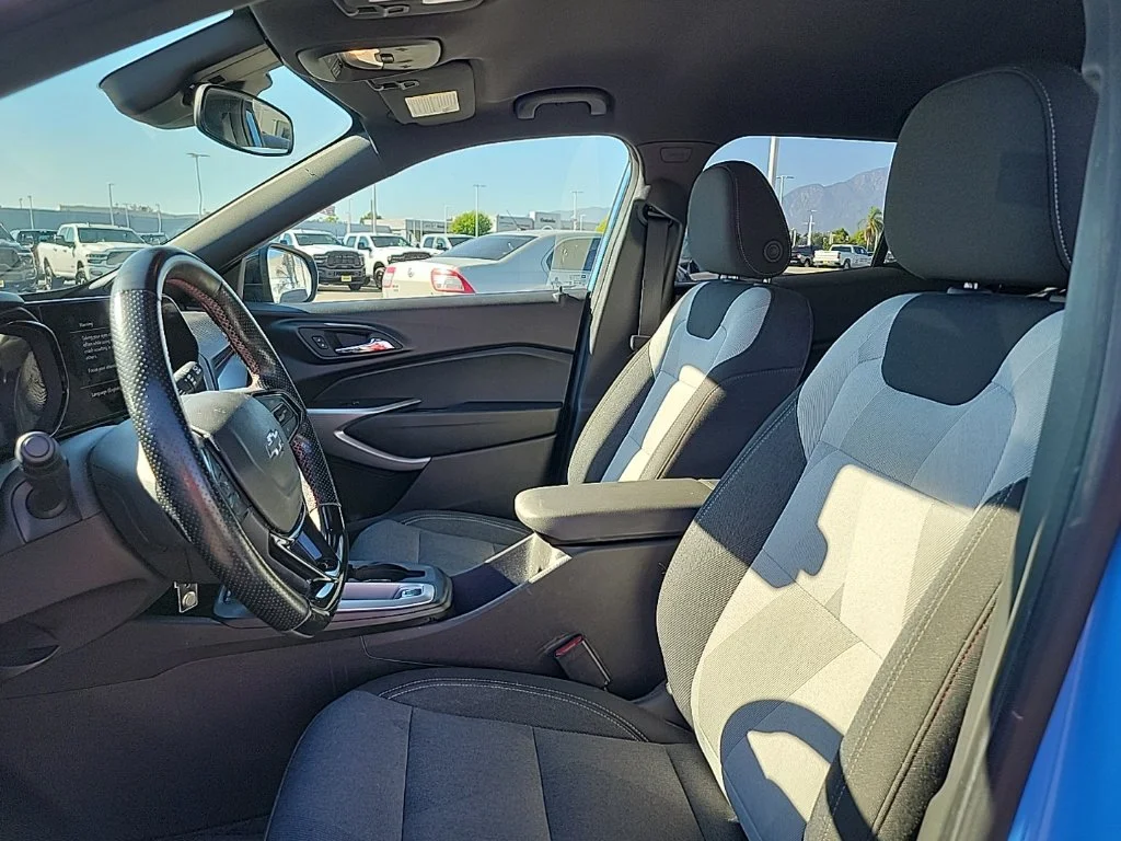 Used 2024 Blue Chevrolet 1RS image 11