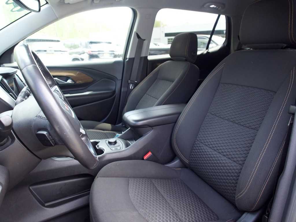 Used 2021 Satin Steel Metallic GMC SLE image 12