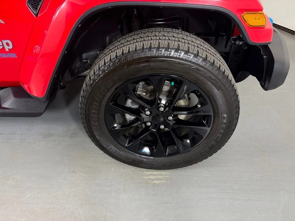 Used 2022 Red Jeep Unlimited Sahara 4xe image 10