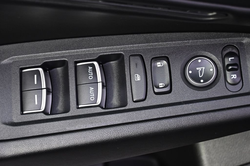 Used 2024 Crystal Black Pearl Honda EX image 23