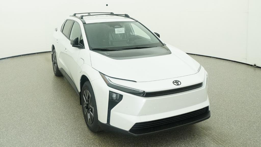 New 2026 Wind Chill Pearl Toyota XLE image 8