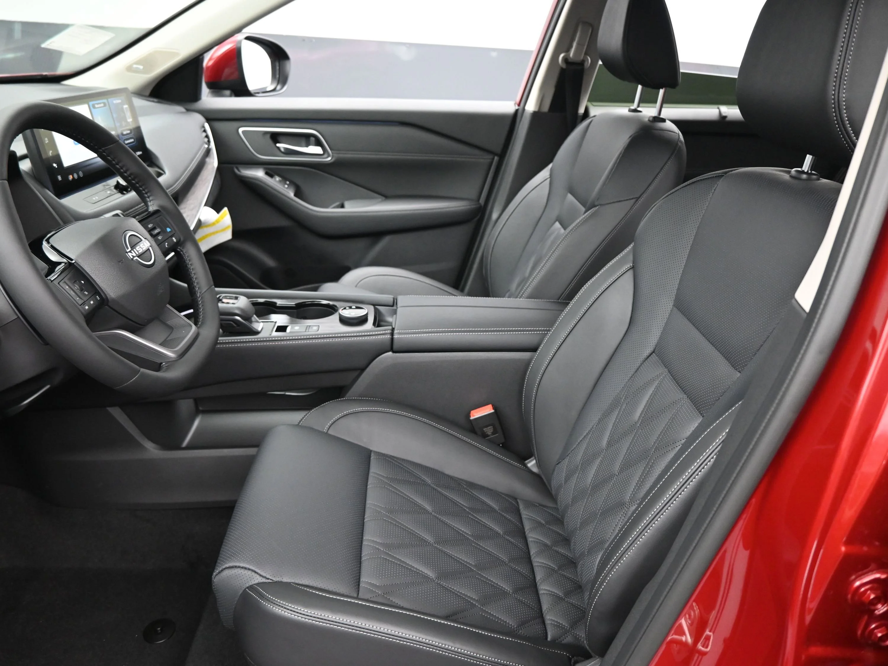 New 2026 Scarlet Ember Tintcoat Nissan Platinum image 9