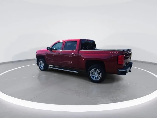 Used 2018 Red Chevrolet LT image 6