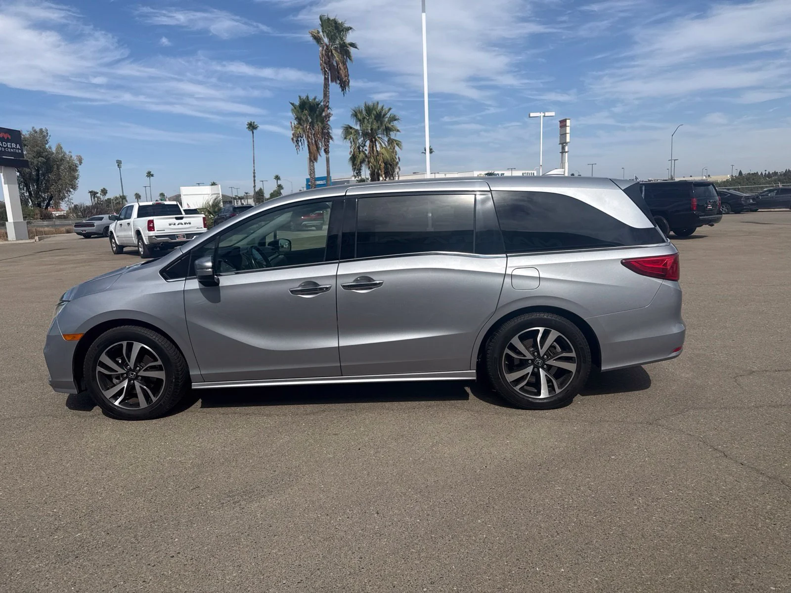 Used 2018 Silver Honda Elite image 8