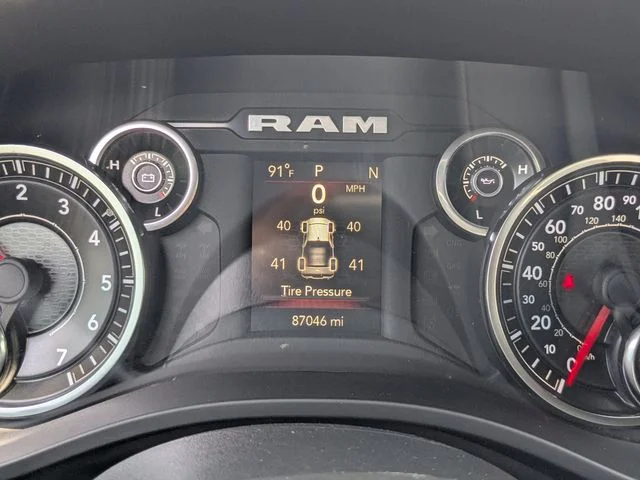 Used 2023 Silver Ram Big Horn/Lone Star image 20