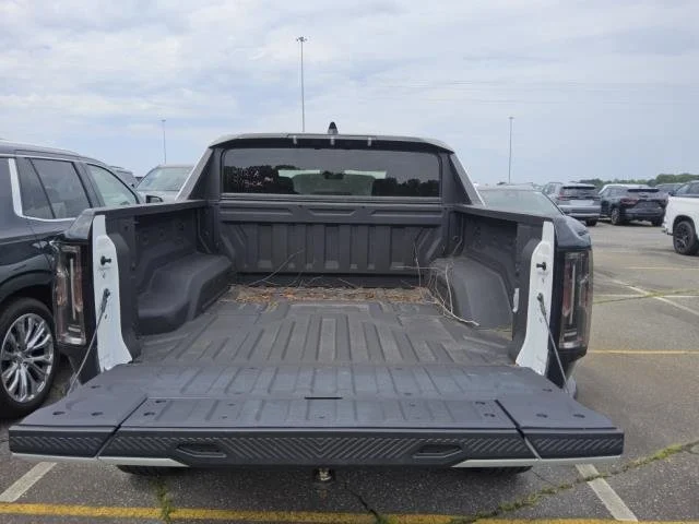 Used 2025 Interstellar White GMC 2X image 5