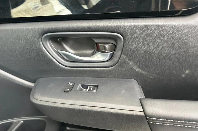 Used 2025 Black Honda Touring image 19