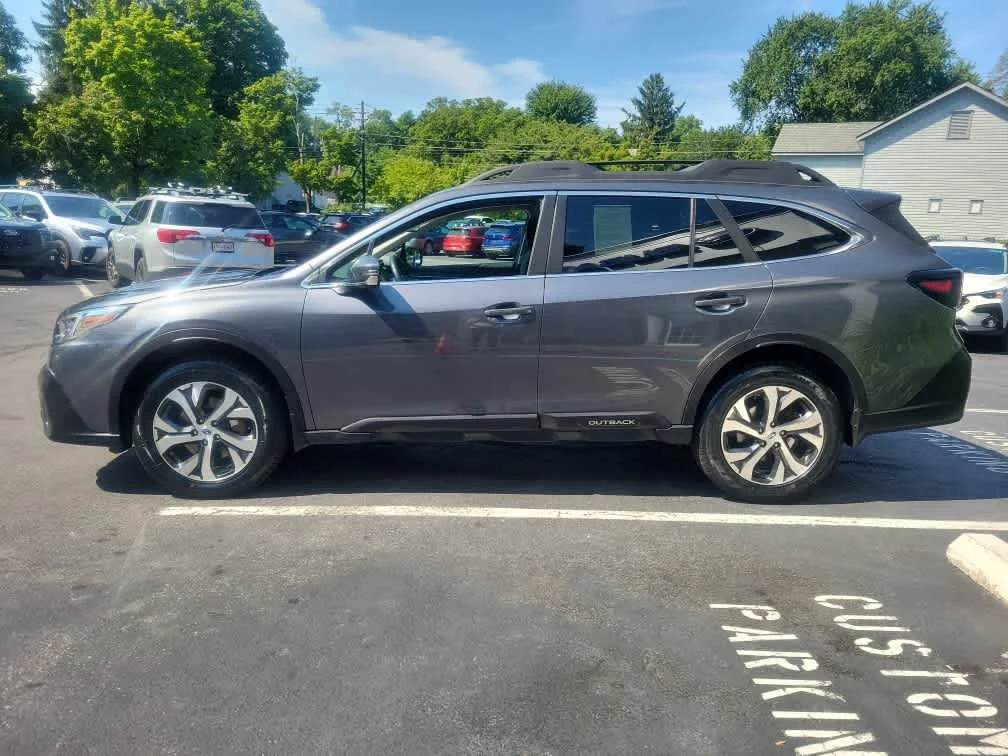 Used 2022 Magnetite Gray Metallic Subaru Limited image 6