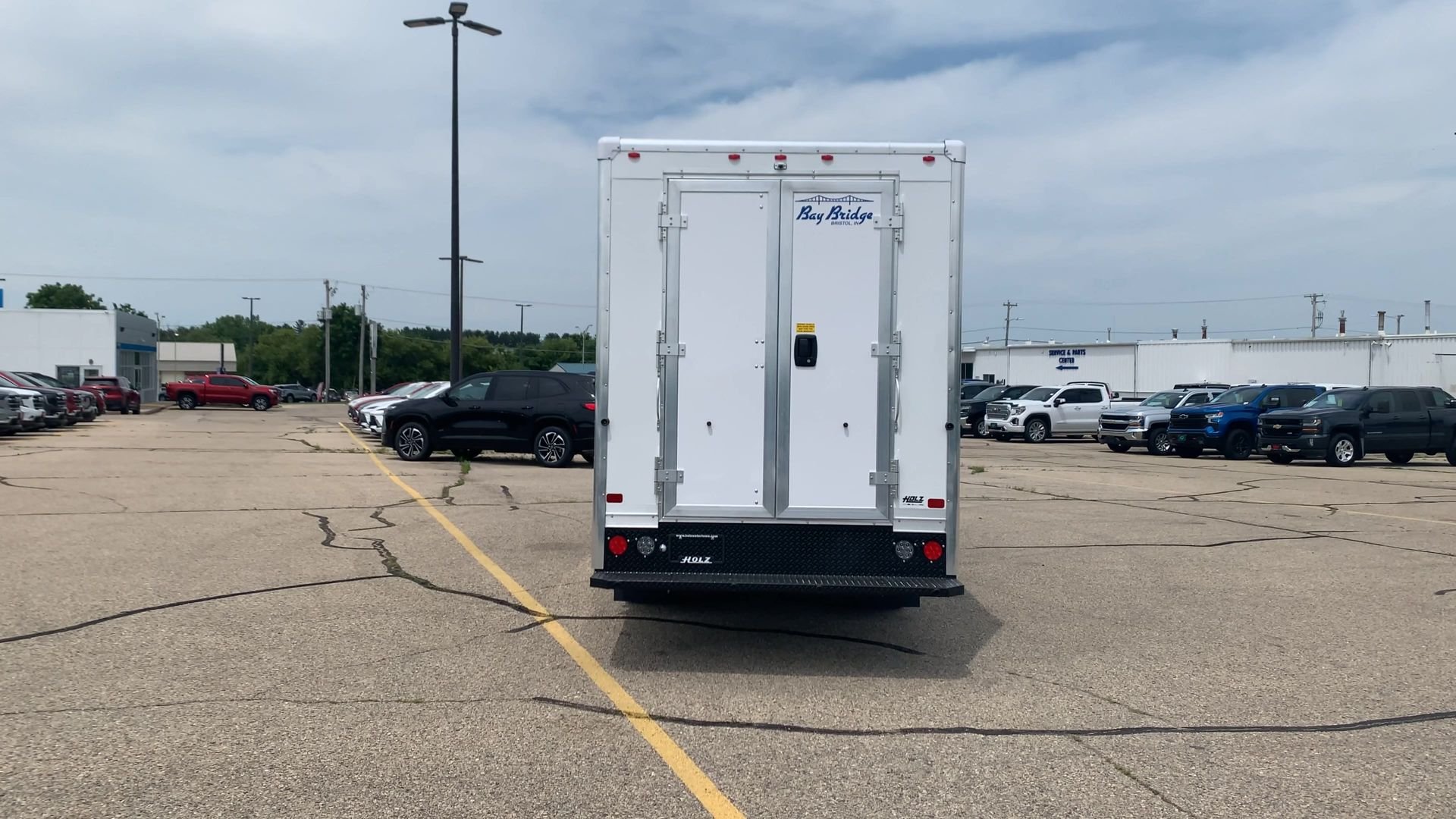 New 2025 Summit White GMC 1WT image 31