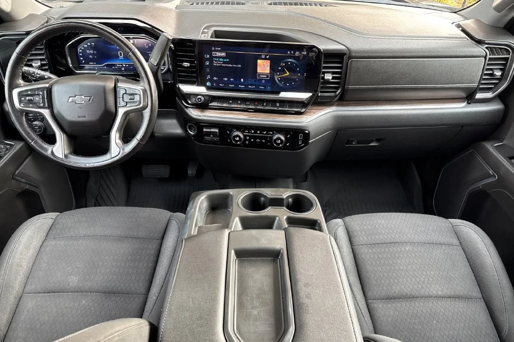 2022 Chevrolet Silverado 1500 RST - Photo 13