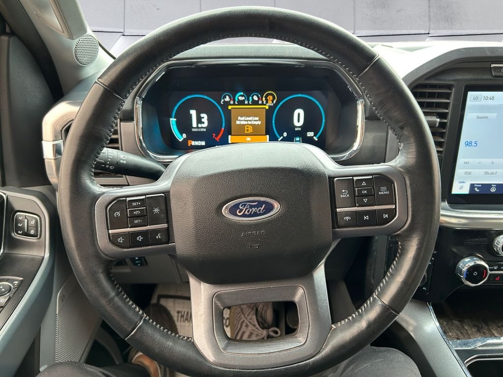 Used 2023 White Ford Lariat image 9
