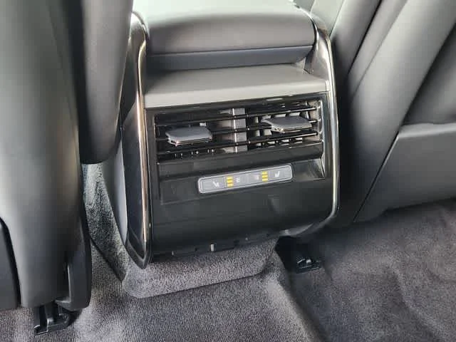Used 2025 Varesine Blue Metallic Land Rover SE image 29