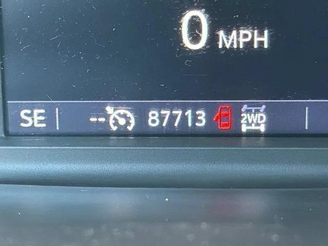 Used 2020 SUMMIT WHITE Chevrolet RST image 27