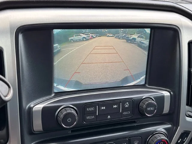 Used 2018 Silver GMC SLT image 18