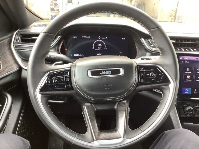 Used 2023 Diamond Black Jeep Overland image 28