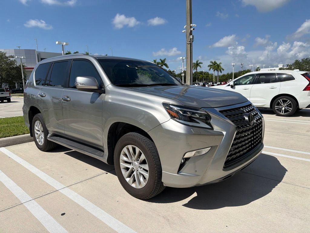 Used 2023 Silver Lexus GX 460 Premium image 9