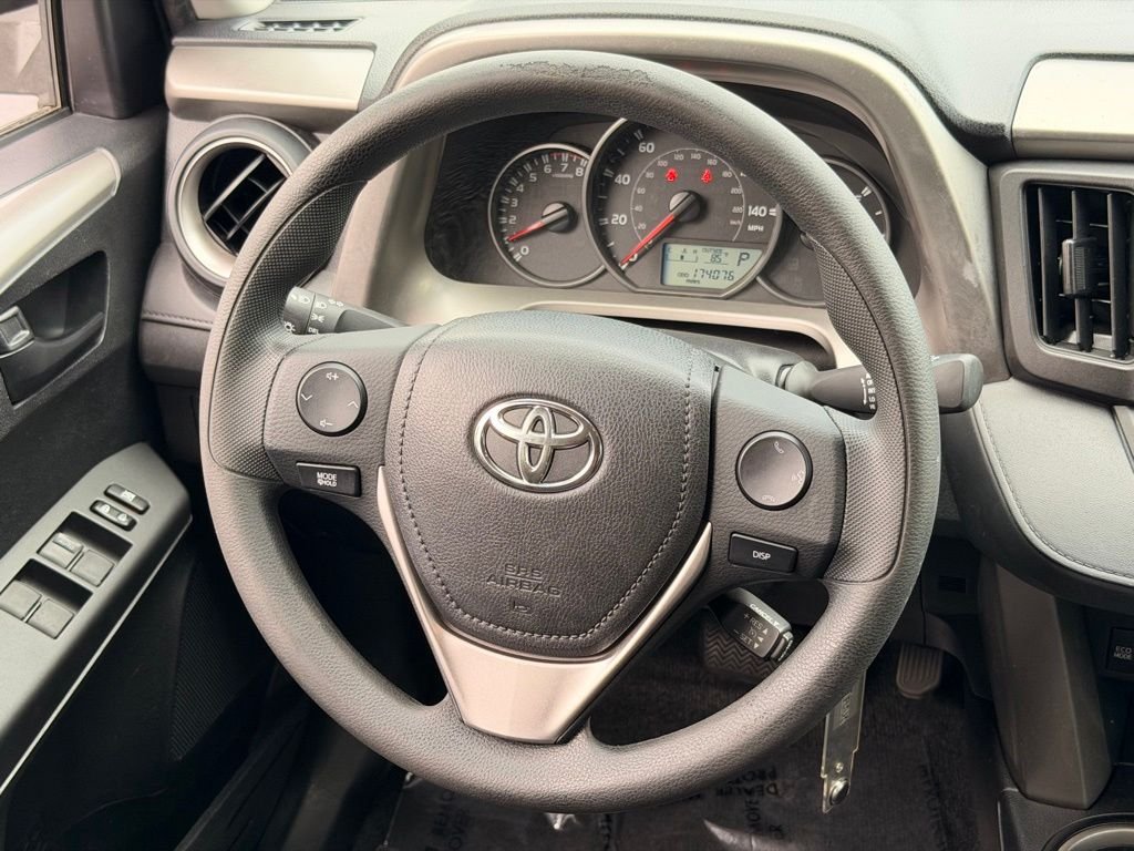 Used 2016 Silver Toyota LE image 20