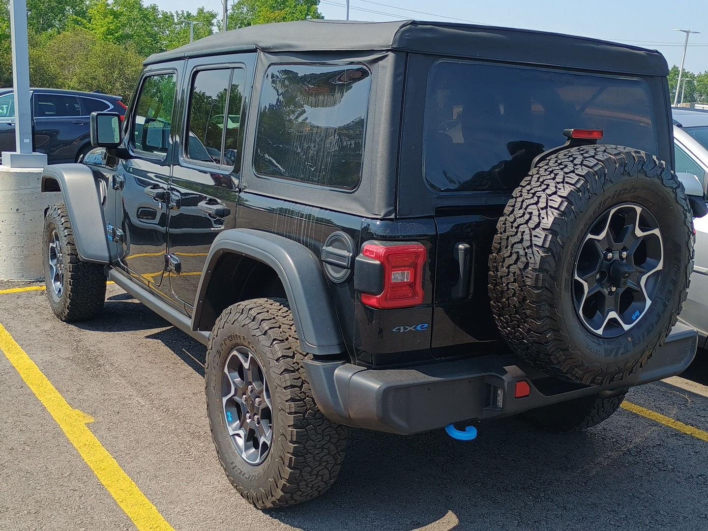 Used 2022 Black Clearcoat Jeep Unlimited Rubicon image 3