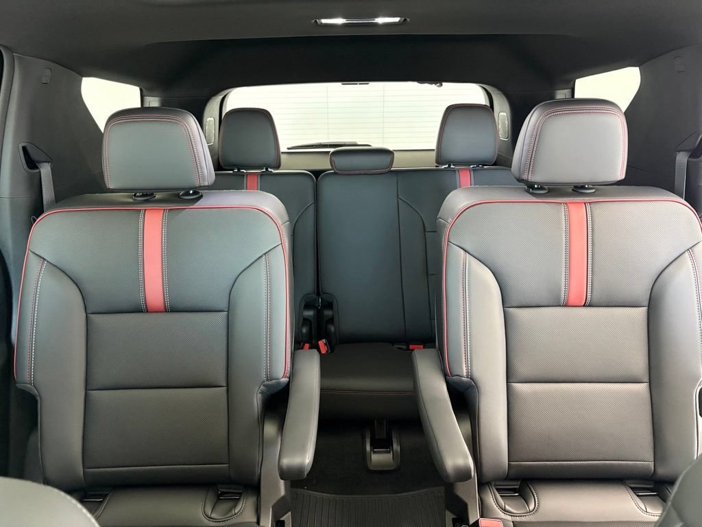 2027 Chevrolet Traverse RS - Photo 44