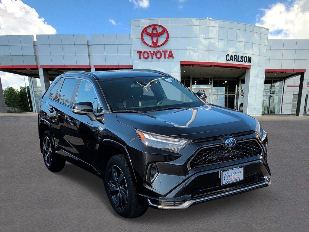 Certified 2024 Toyota RAV4 SE with VIN JTMAB3FV6RD186927 for sale in Minneapolis, MN