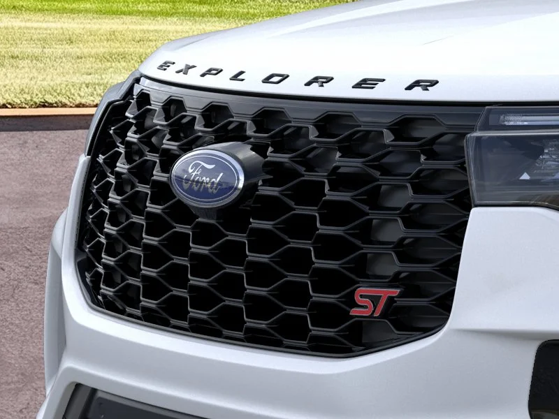 New 2026 Star White Metallic Tri-Coat Ford ST image 17