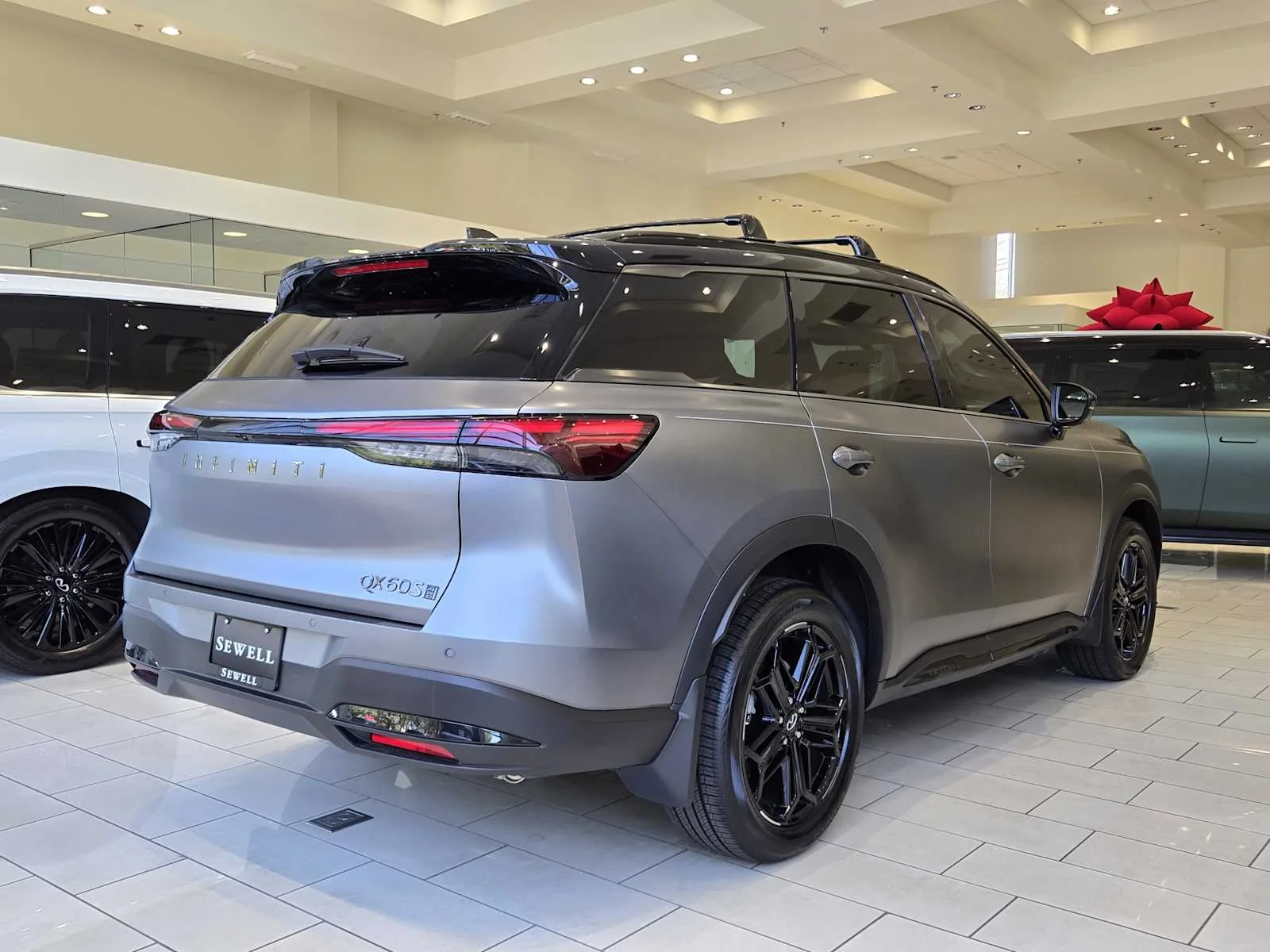 New 2026 2T GRPT SHDW INFINITI Sport AWD image 3