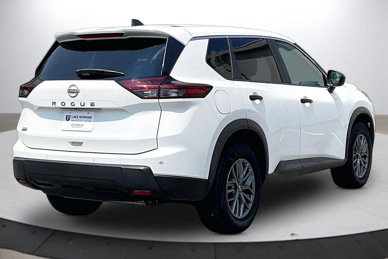 Used 2024 White Nissan S image 9