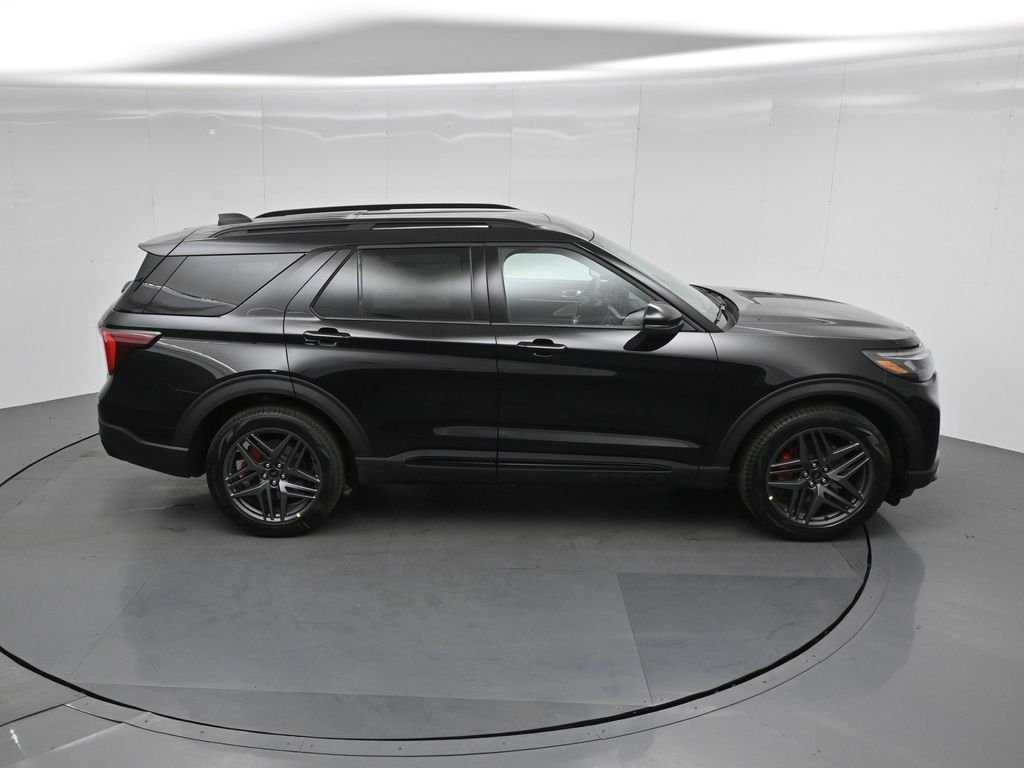 New 2026 Agate Black Metallic Ford ST image 39