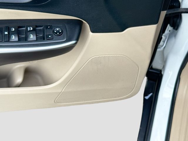 2019 Jeep Cherokee Latitude - Photo 18