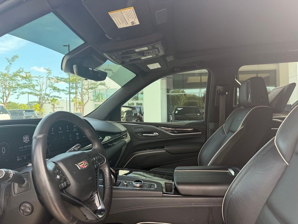 Used 2021 Crystal White Cadillac Sport image 10