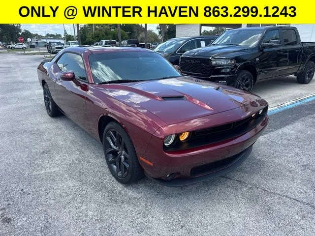 Used 2022 Red Dodge SXT image 7