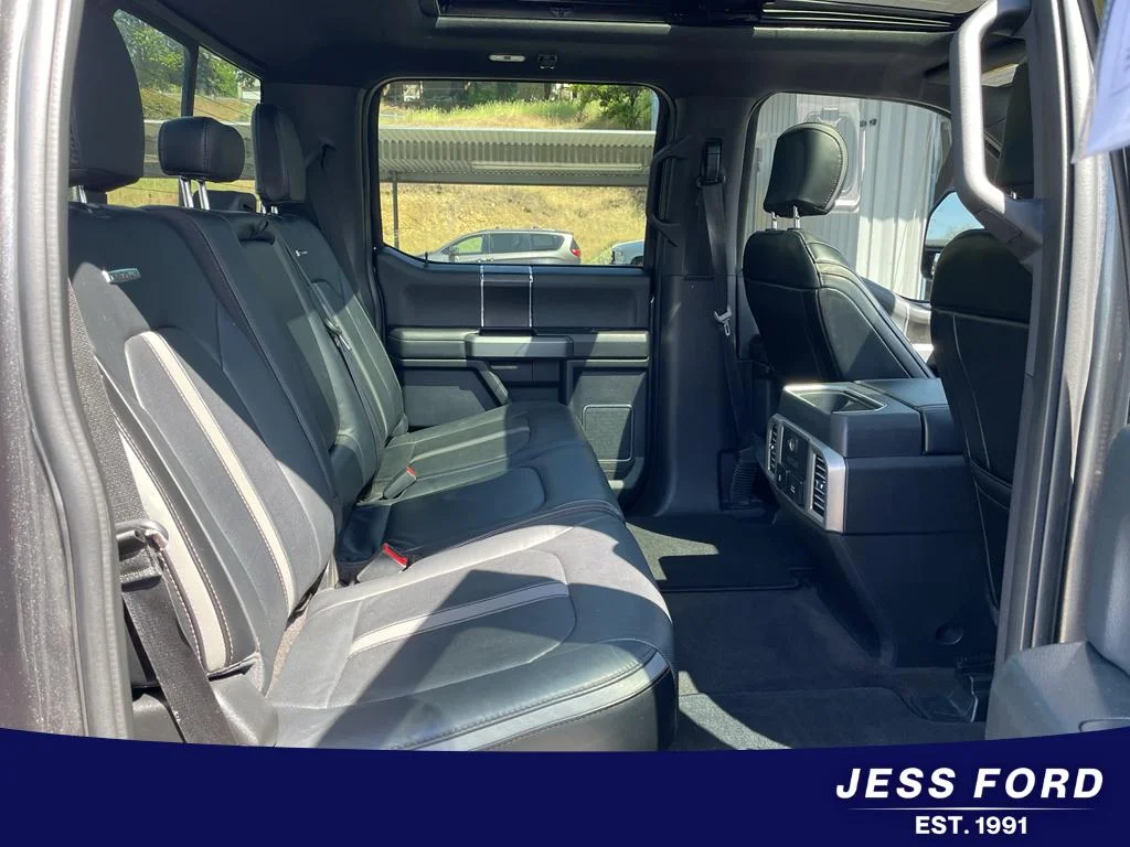 Used 2018 Magnetic Ford Platinum image 21