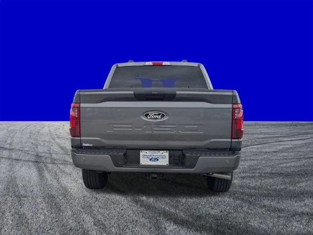 New 2026 Gray Ford XLT image 5