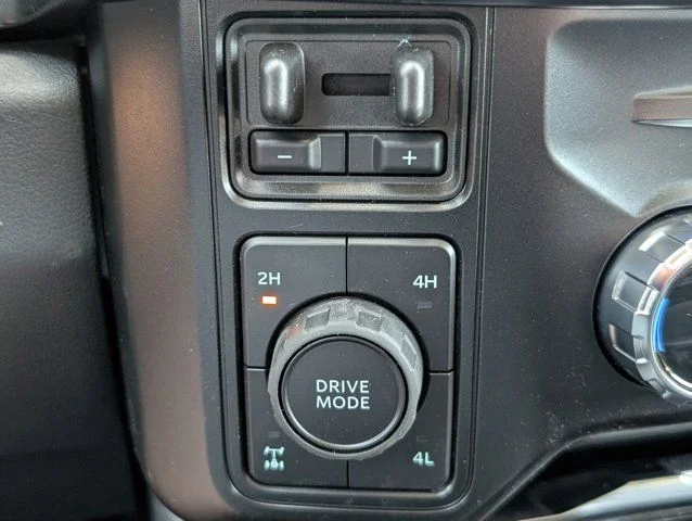 New 2026 Oxford White Ford F-250® Lariat® image 23