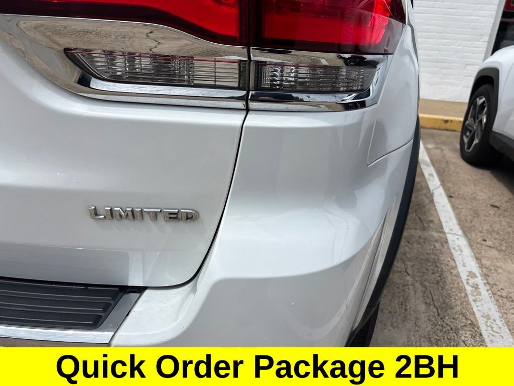 Used 2020 White Jeep Limited image 9