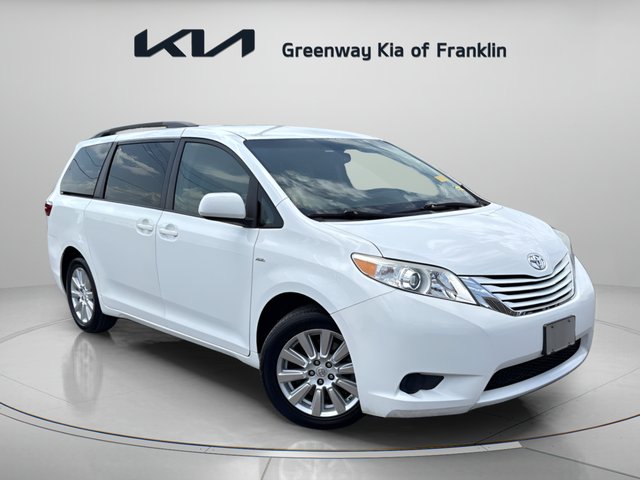 2017 Toyota Sienna LE
