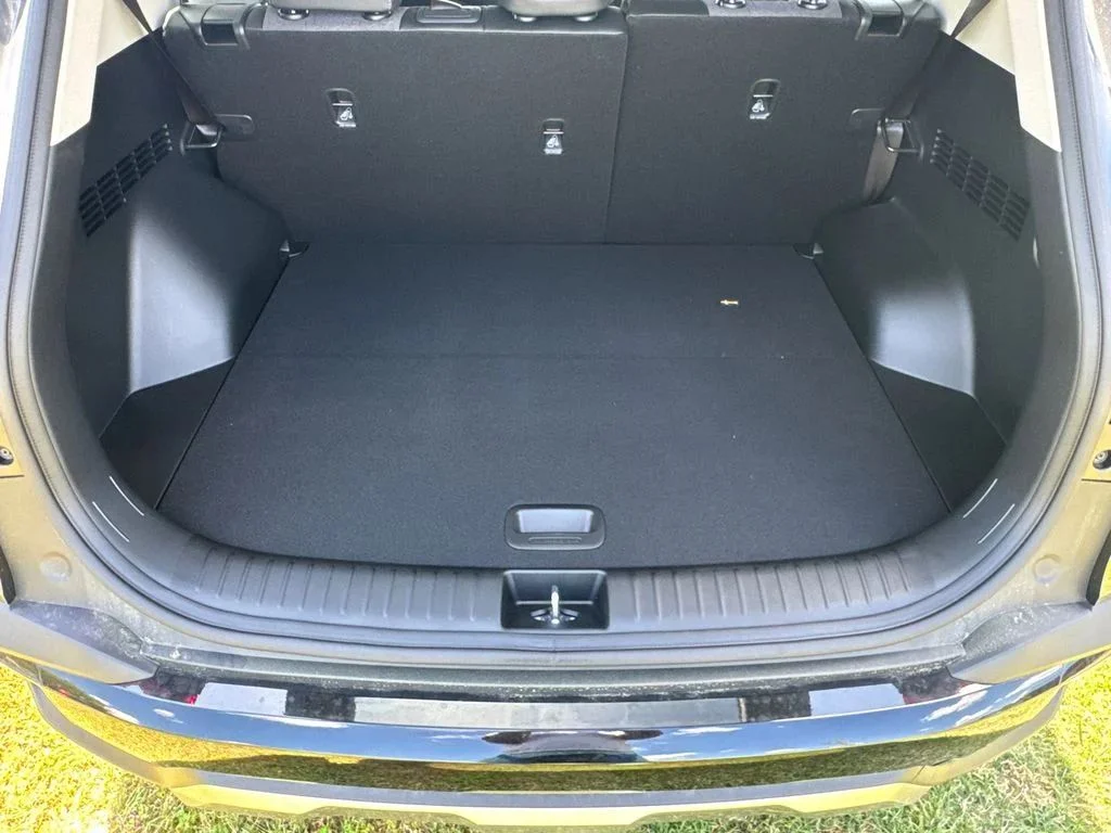 New 2026 Gray Kia S image 18