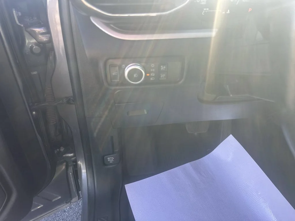 Used 2021 Gray Ford XLT image 20