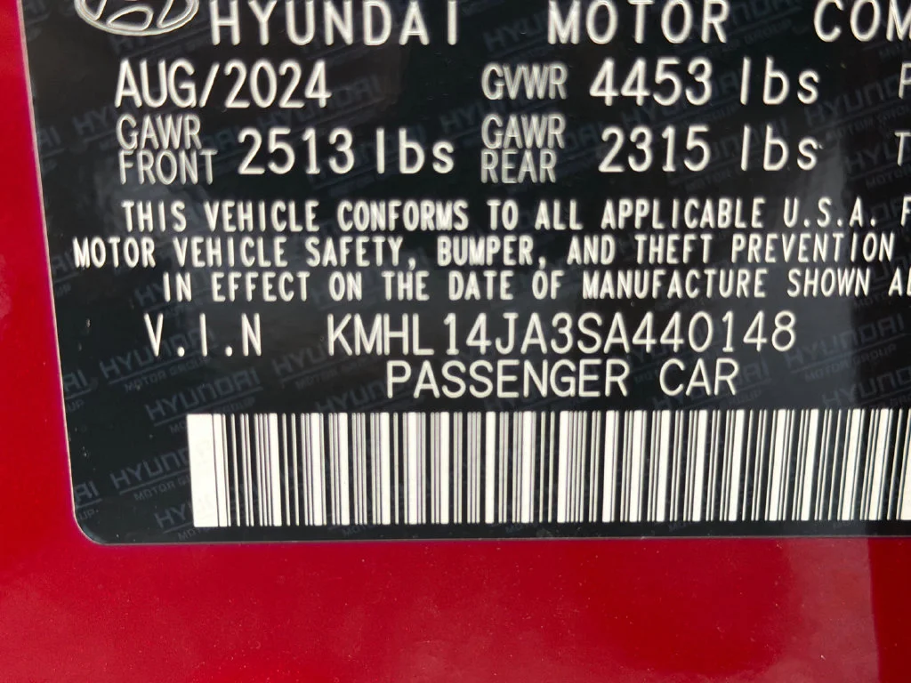Used 2025 Red Hyundai SEL Convenience image 32