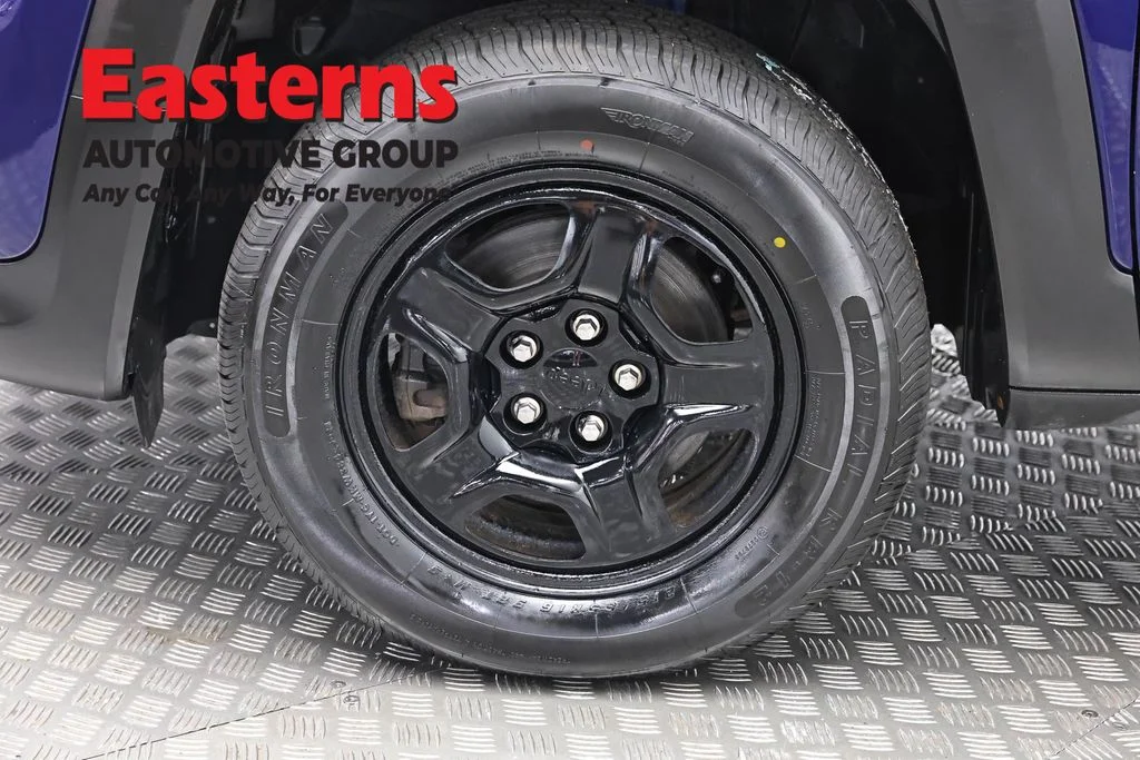Used 2020 Blue Jeep Sport image 31
