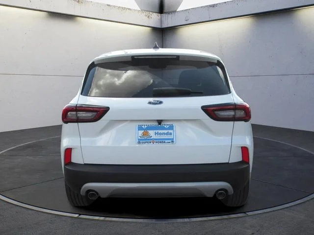 Used 2023 Oxford White Ford Active image 7