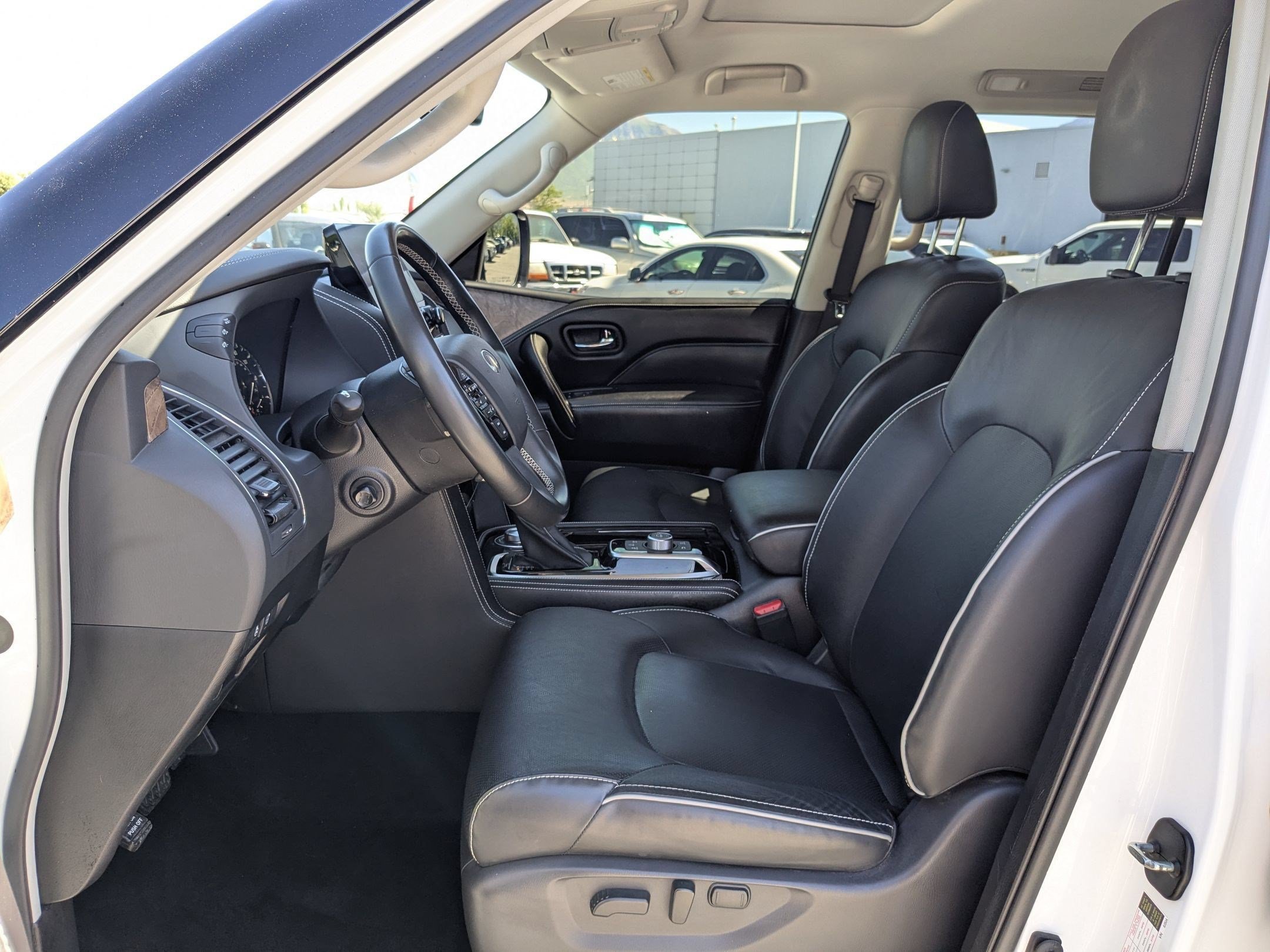2023 INFINITI QX80 PREMIUM SELECT 4WD - Photo 16