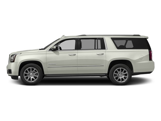 Used 2017 White Frost Tricoat GMC Denali image 3