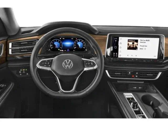 New 2026 Pure Gray Volkswagen 2.0T SE w/Technology image 4