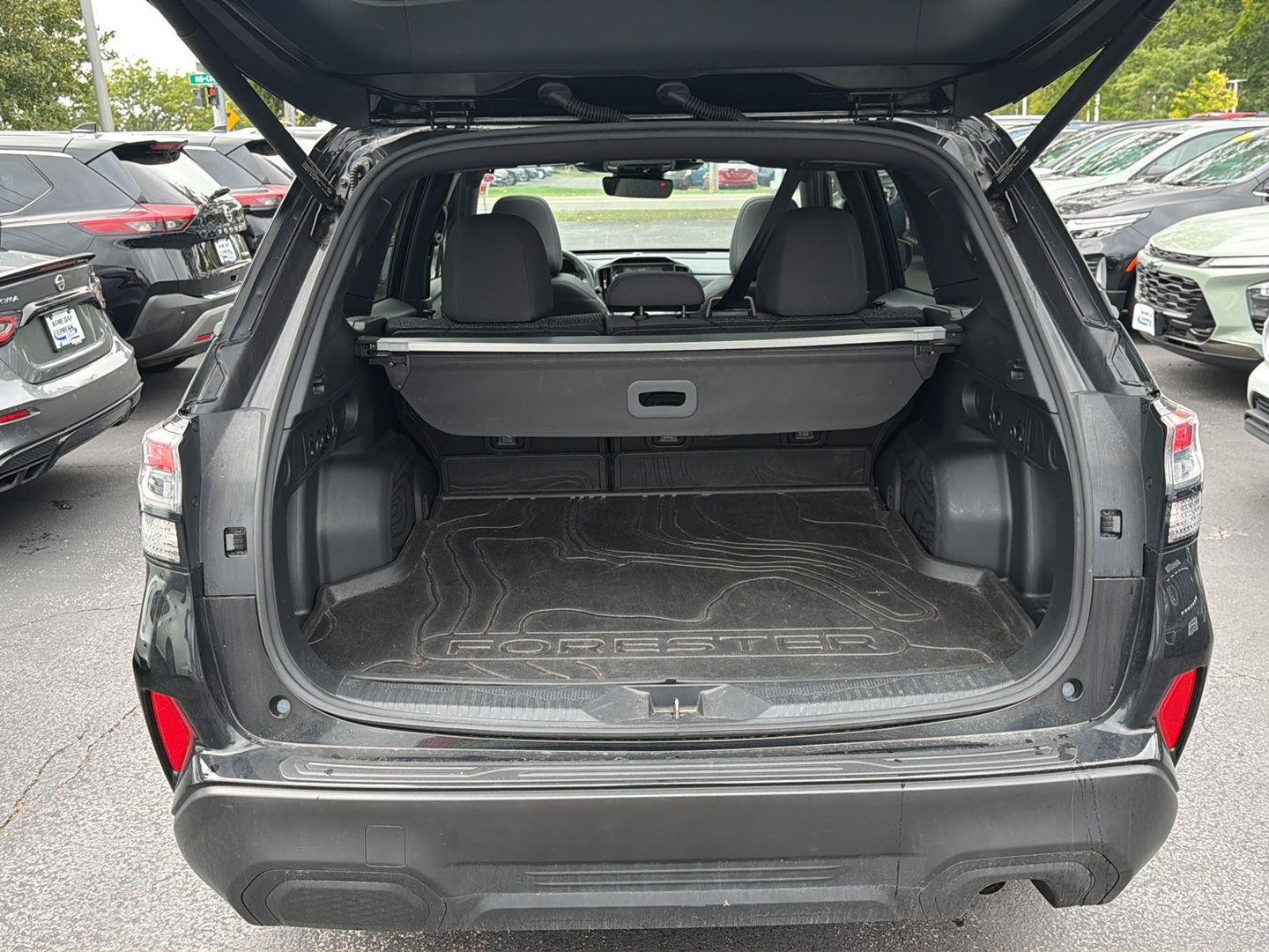 Used 2025 Crystal Black Silica Subaru Premium image 6
