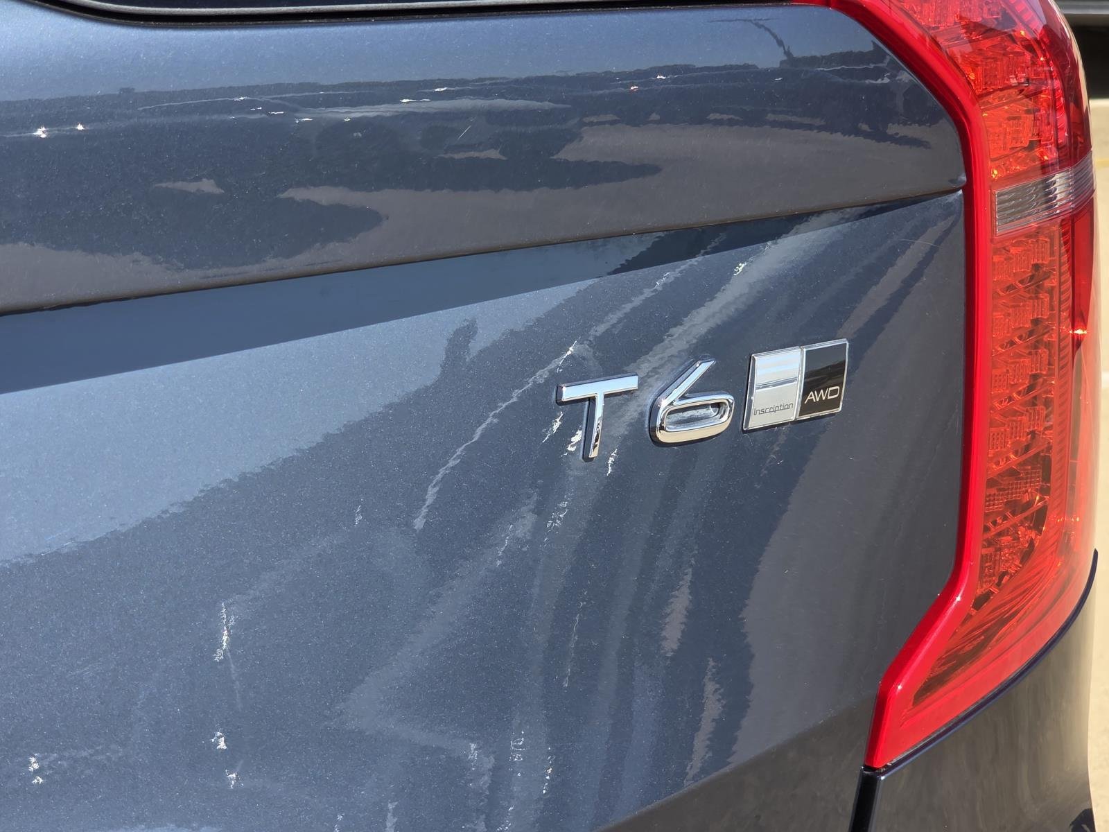 Used 2020  Volvo Inscription image 9