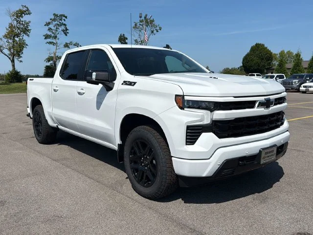 New 2026 Summit White Chevrolet RST image 2