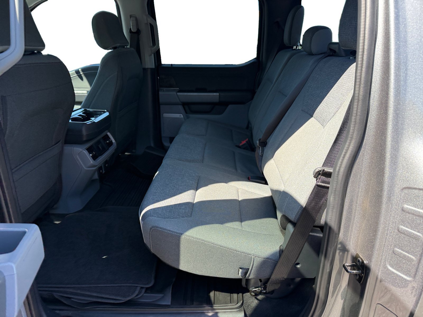Used 2024 Gray Metallic Ford Flash image 16