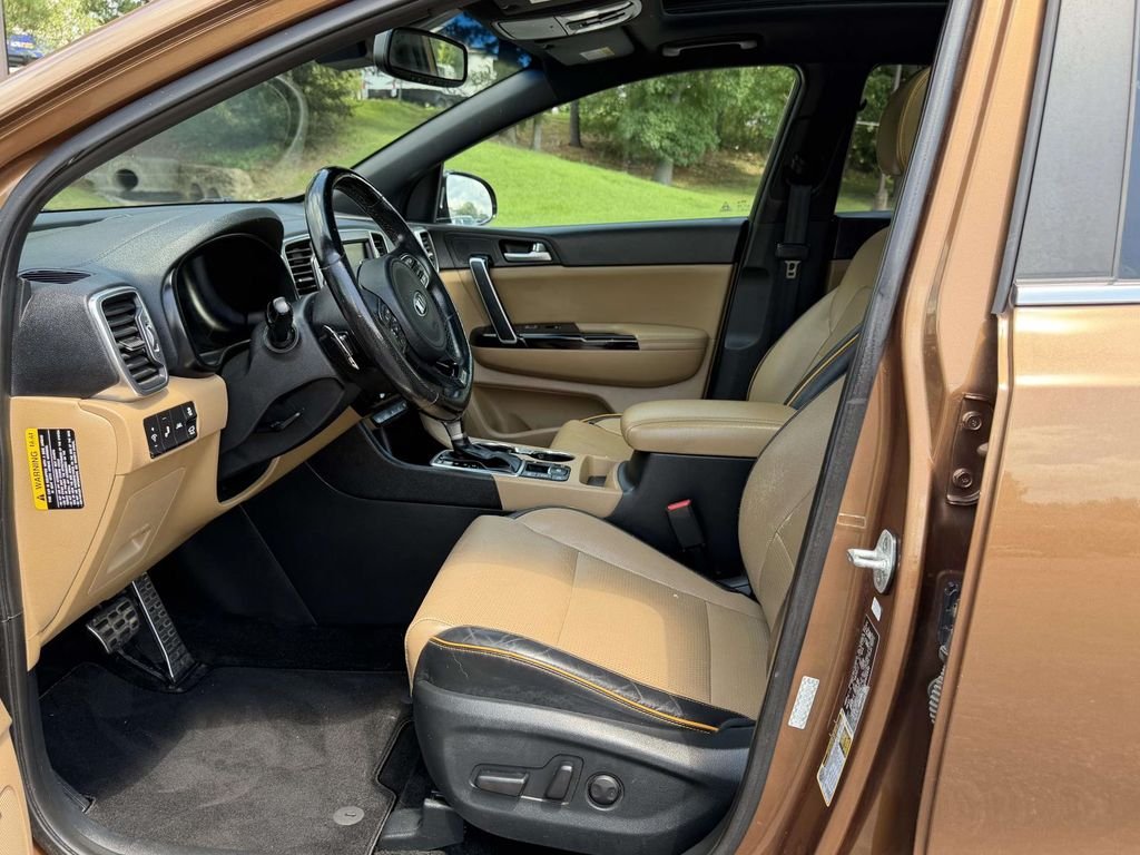 Used 2018 Brown Kia SX image 16