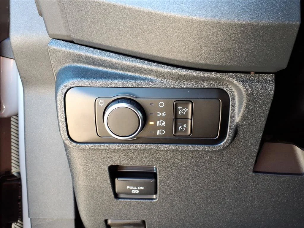 New 2026 Avalanche Gray Ford Big Bend® image 18